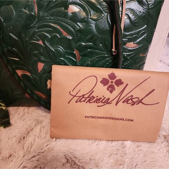 PATRICIA NASH NEW ADELINE TOOLED GREEN PURSE WITH DUST BAG - Picture 2 of 11